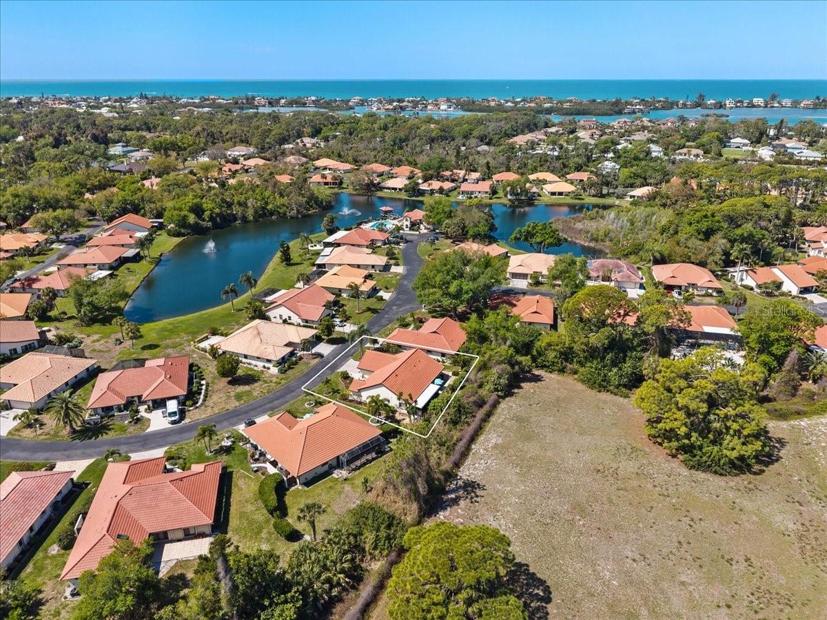 LAUREL HOLLOW - Residential