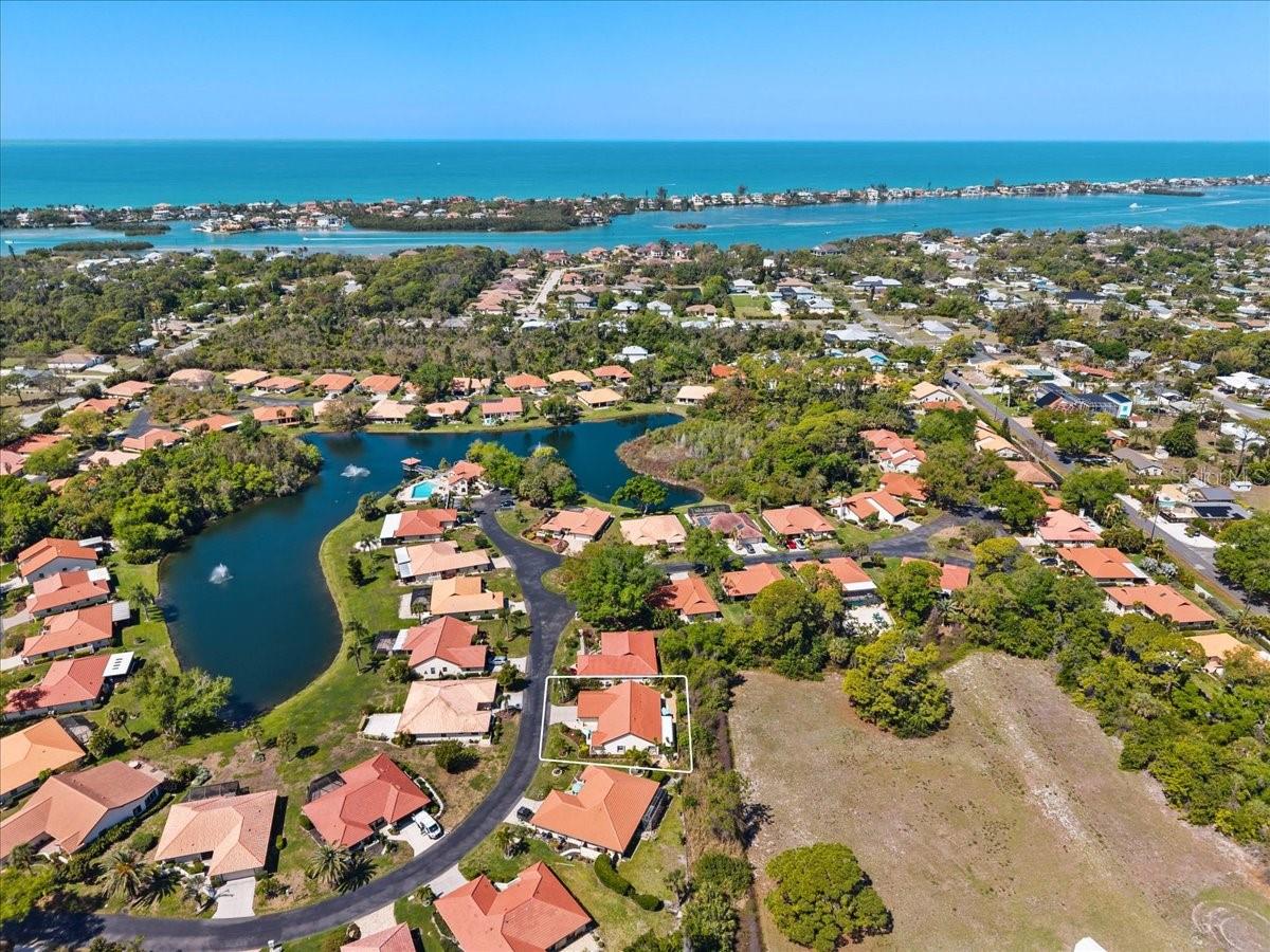 LAUREL HOLLOW - Residential