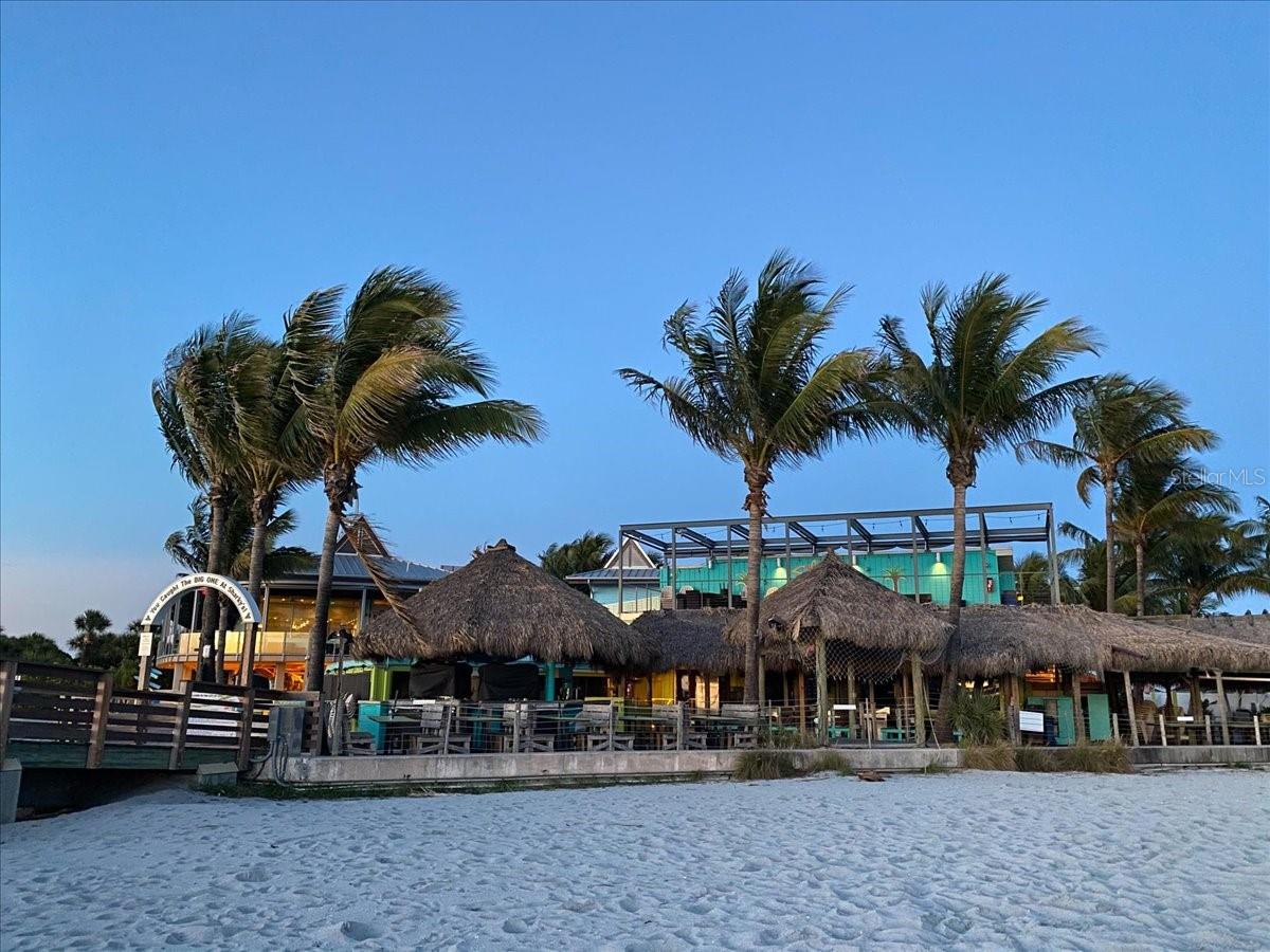 LAUREL HOLLOW - Residential