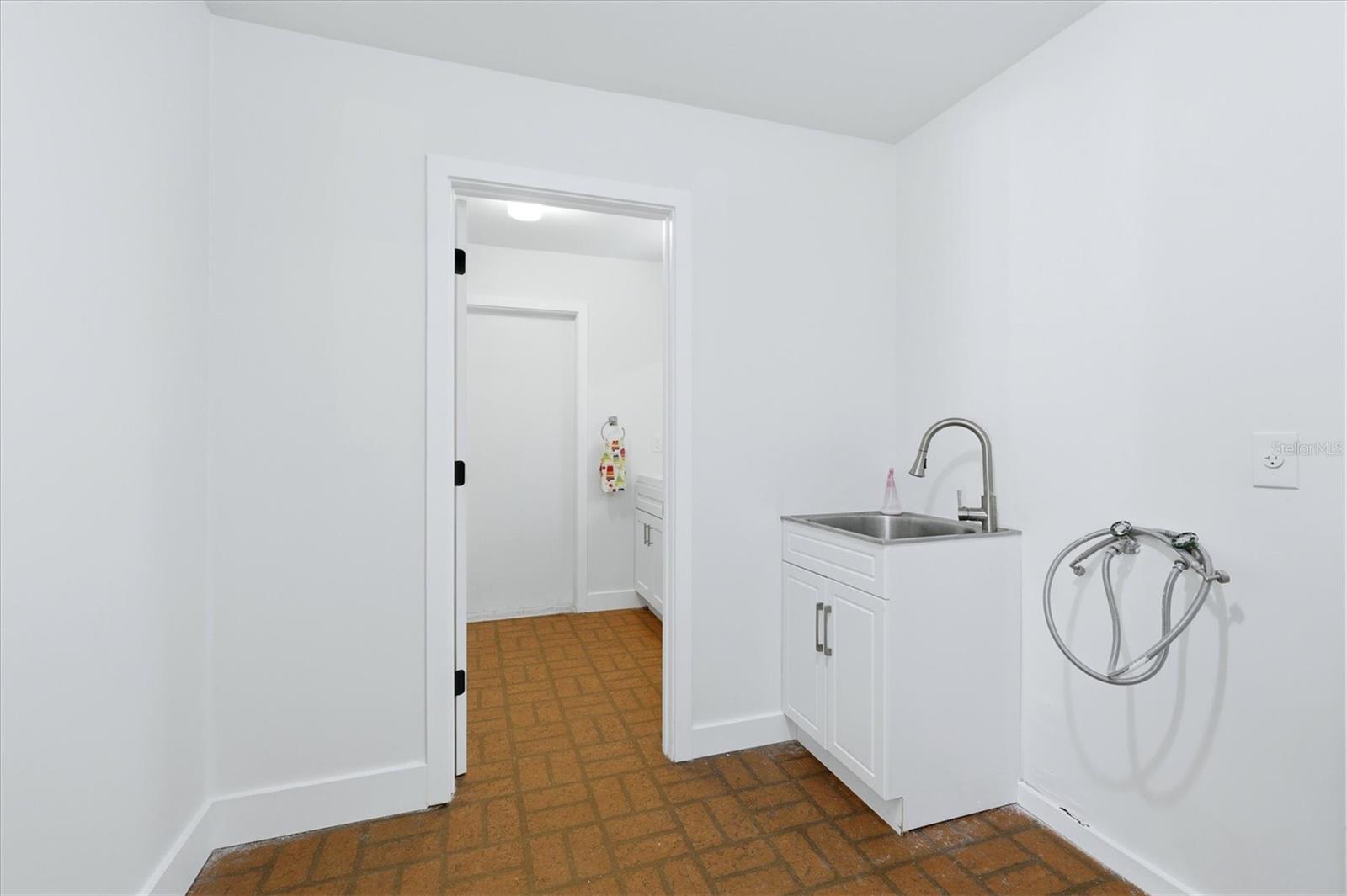 SLEEPY LAGOON PARK 2 - Residential