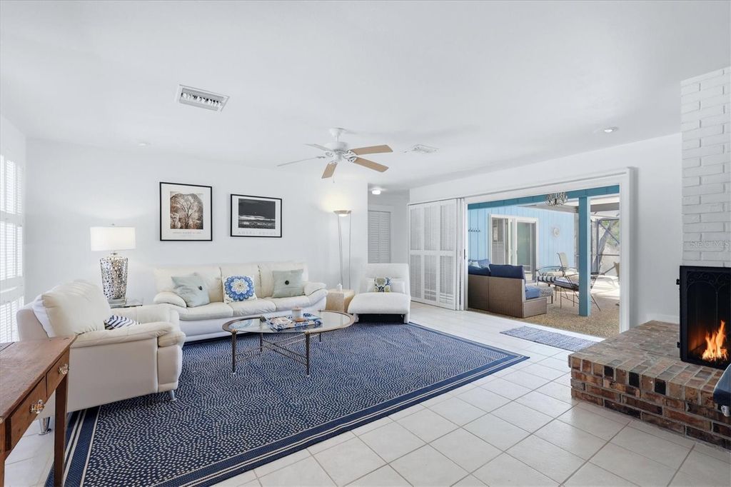 Photo of 616 Lyons Lane, Longboat Key, FL 34228 (MLS # TB8490318)
