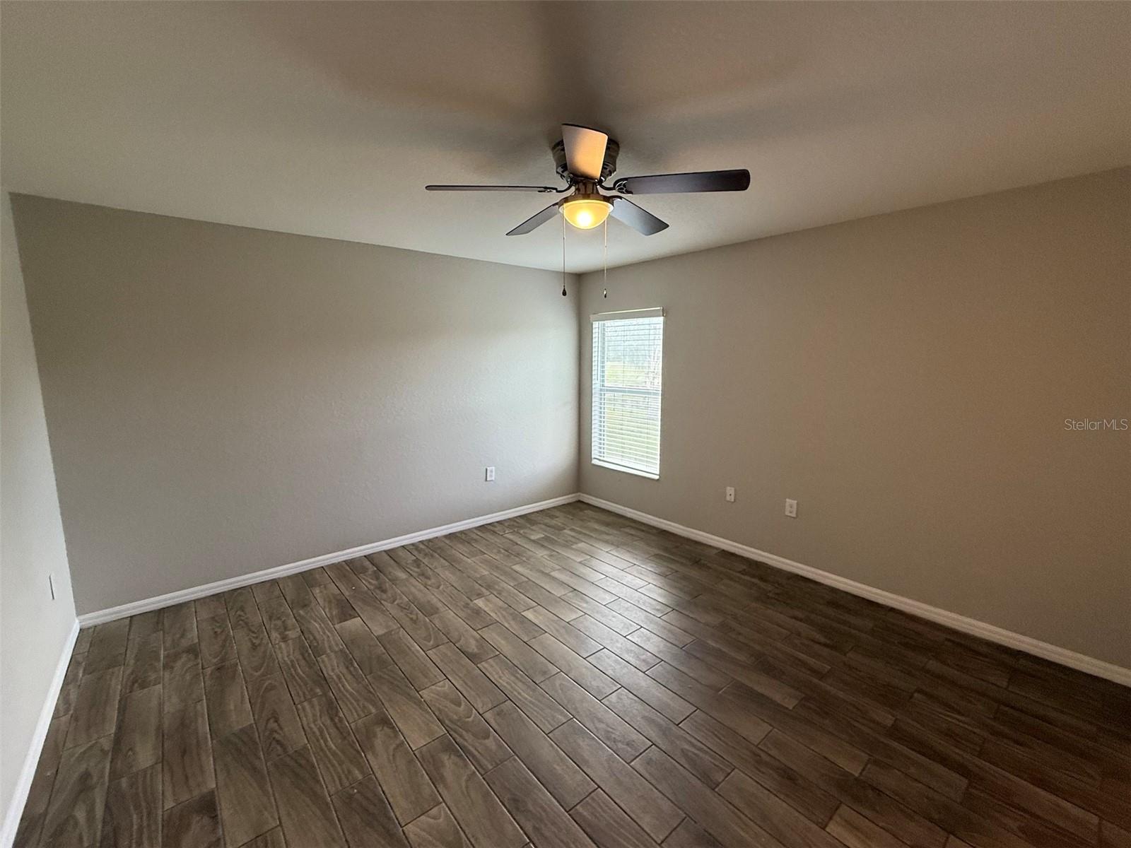 COUNTRY CLUB ESTATES - Residential