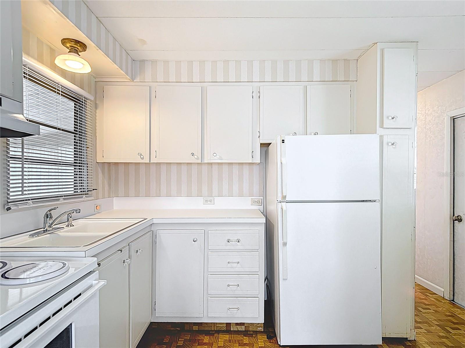 TROPICAL GARDENS M/H PARK UNREC - Residential