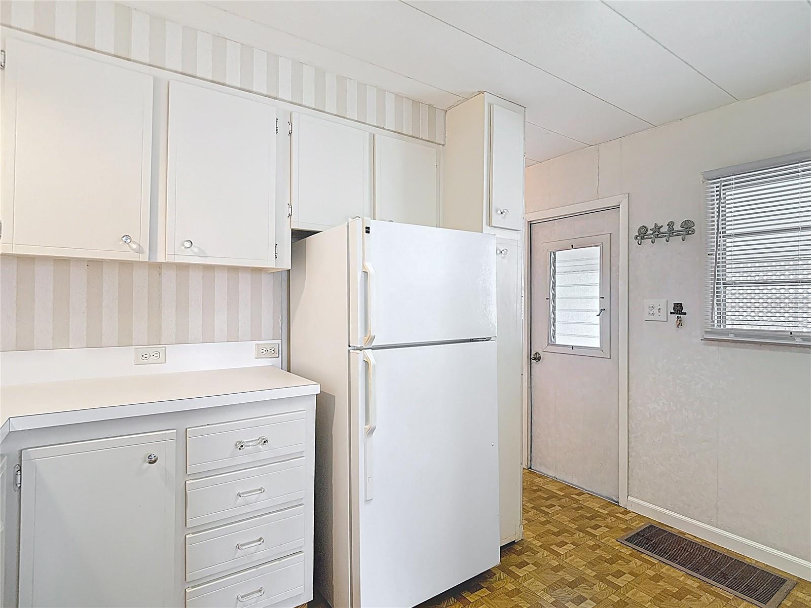 TROPICAL GARDENS M/H PARK UNREC - Residential