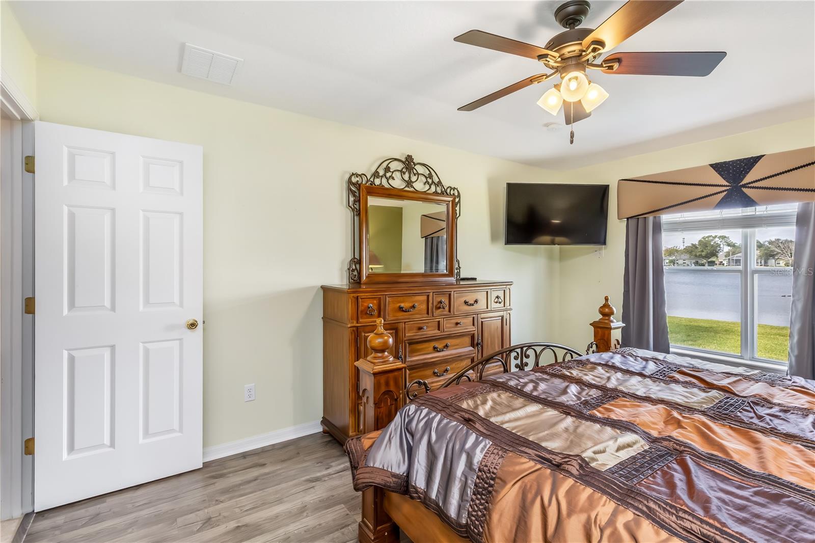 WATERS EDGE PH 09A - Residential