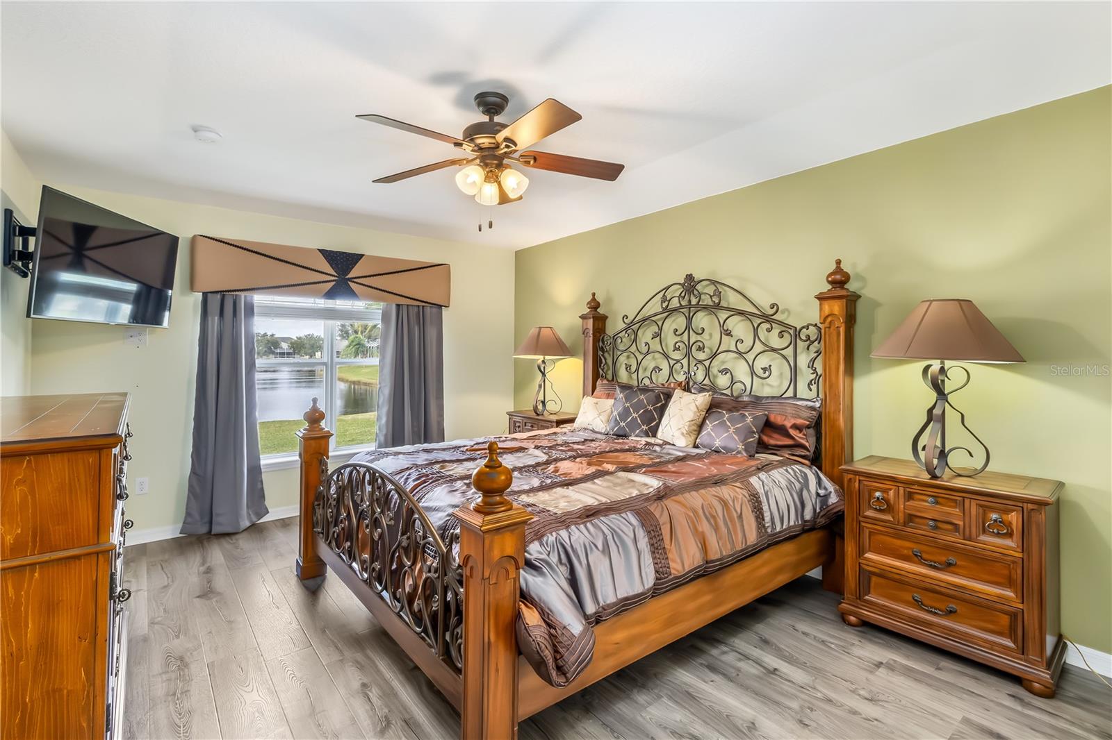 WATERS EDGE PH 09A - Residential