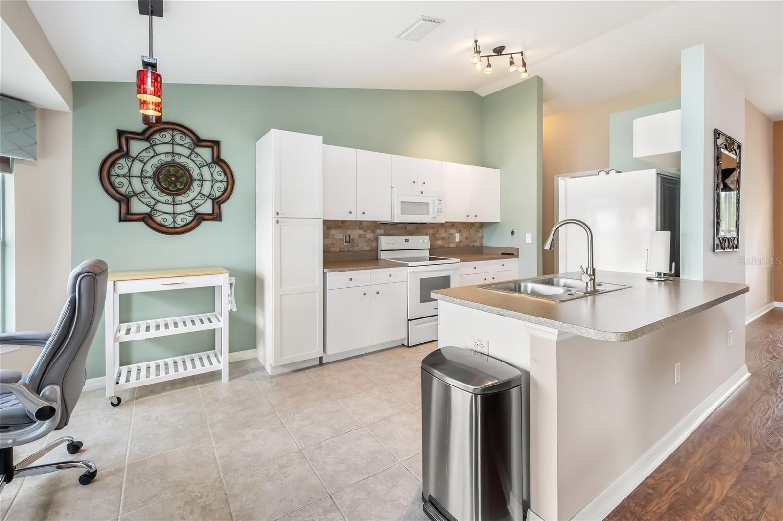 WATERS EDGE PH 09A - Residential