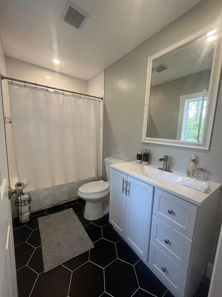 DANIEL BROS SUB - Residential Income