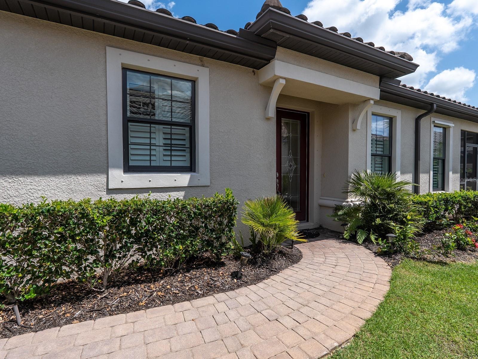 4949 SAVONA RUN