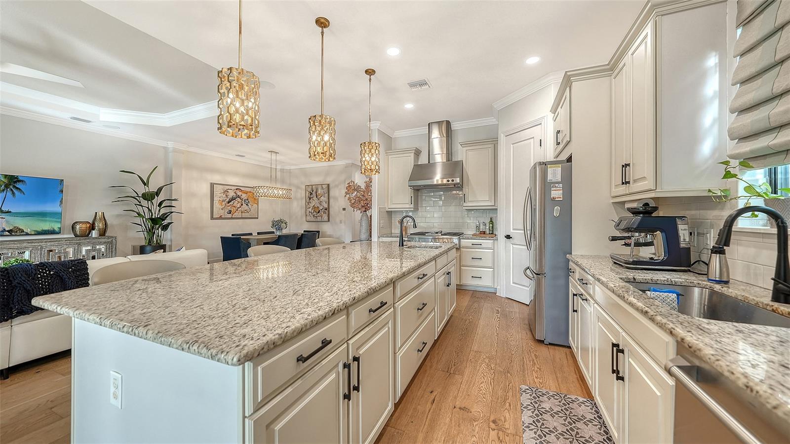 ESPLANADE BY SIESTA KEY-PH 3 - Residential Lease