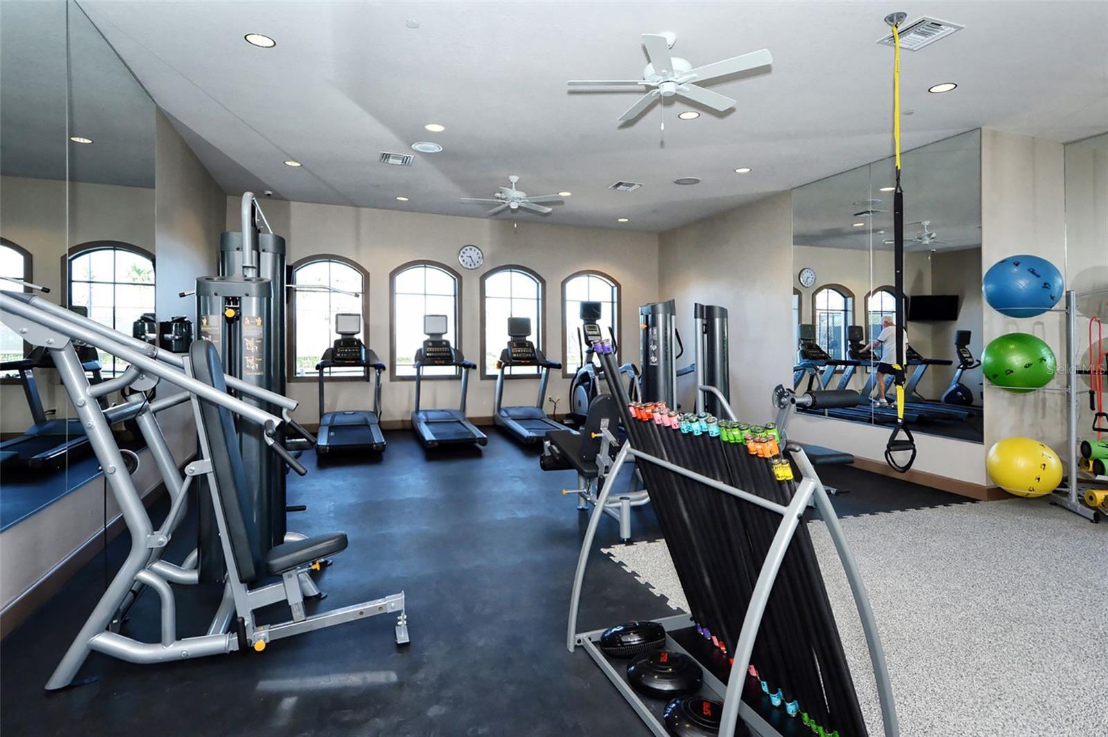 ESPLANADE BY SIESTA KEY-PH 3 - Residential Lease