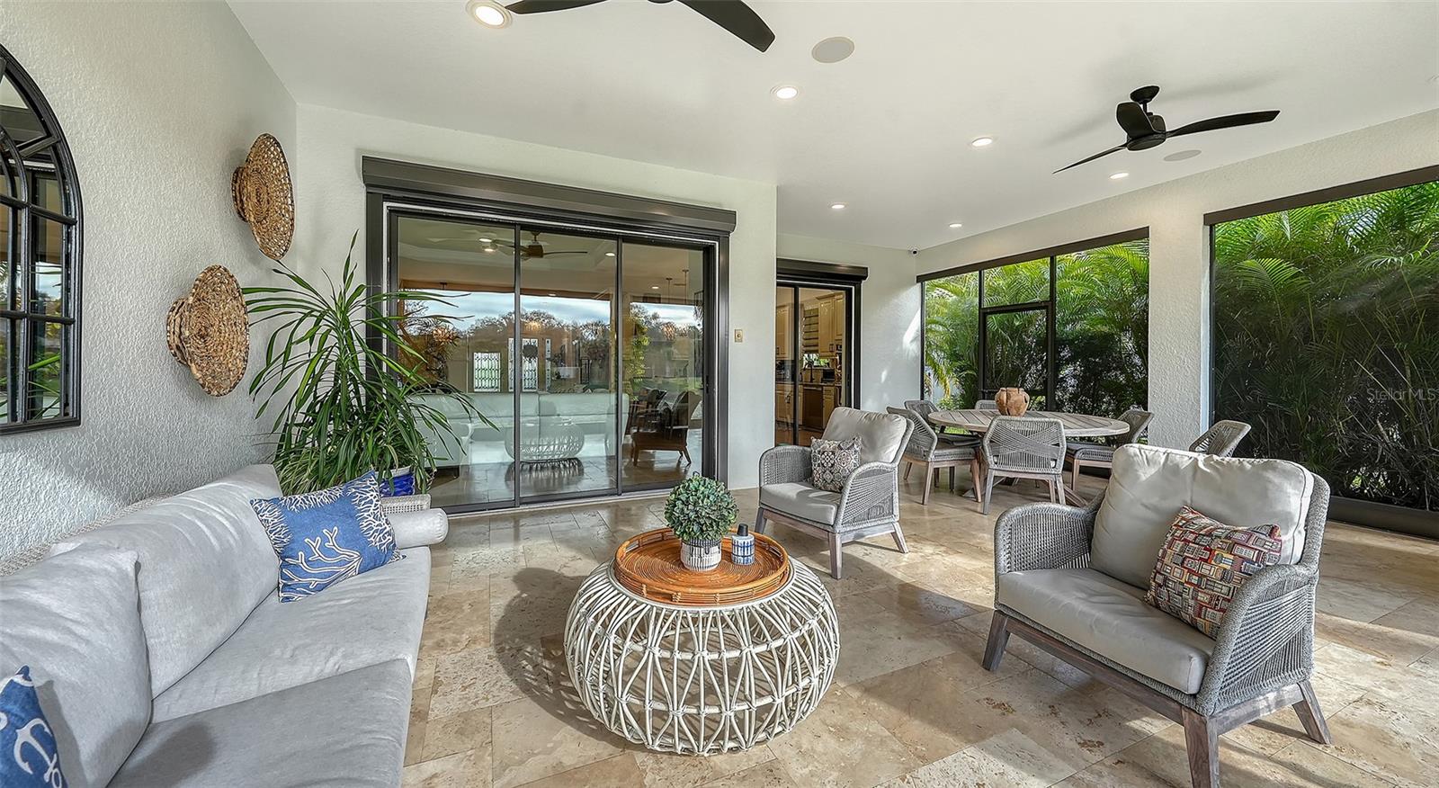 ESPLANADE BY SIESTA KEY-PH 3 - Residential Lease