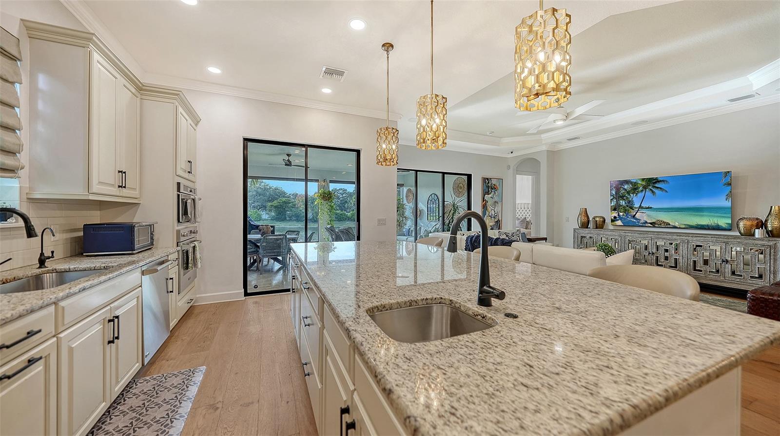 ESPLANADE BY SIESTA KEY-PH 3 - Residential Lease