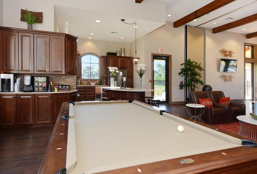 ESPLANADE BY SIESTA KEY-PH 3 - Residential Lease