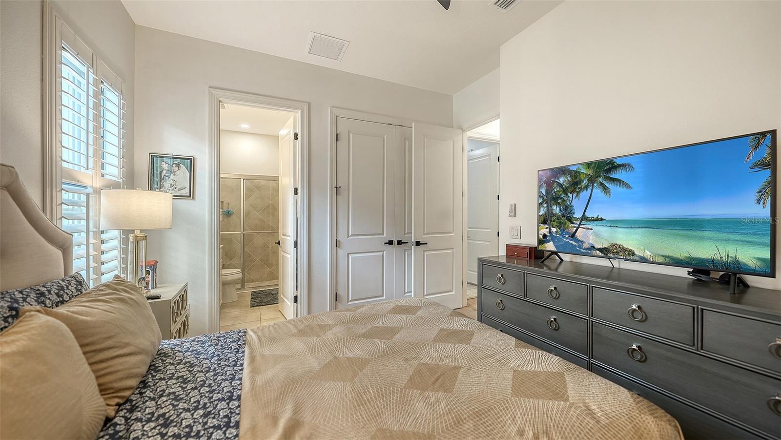 ESPLANADE BY SIESTA KEY-PH 3 - Residential Lease
