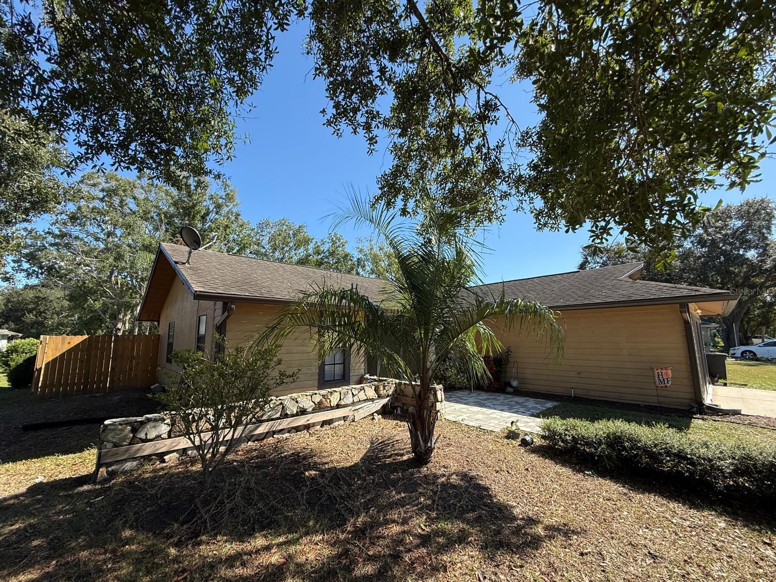 SHADOW LAKES - Residential