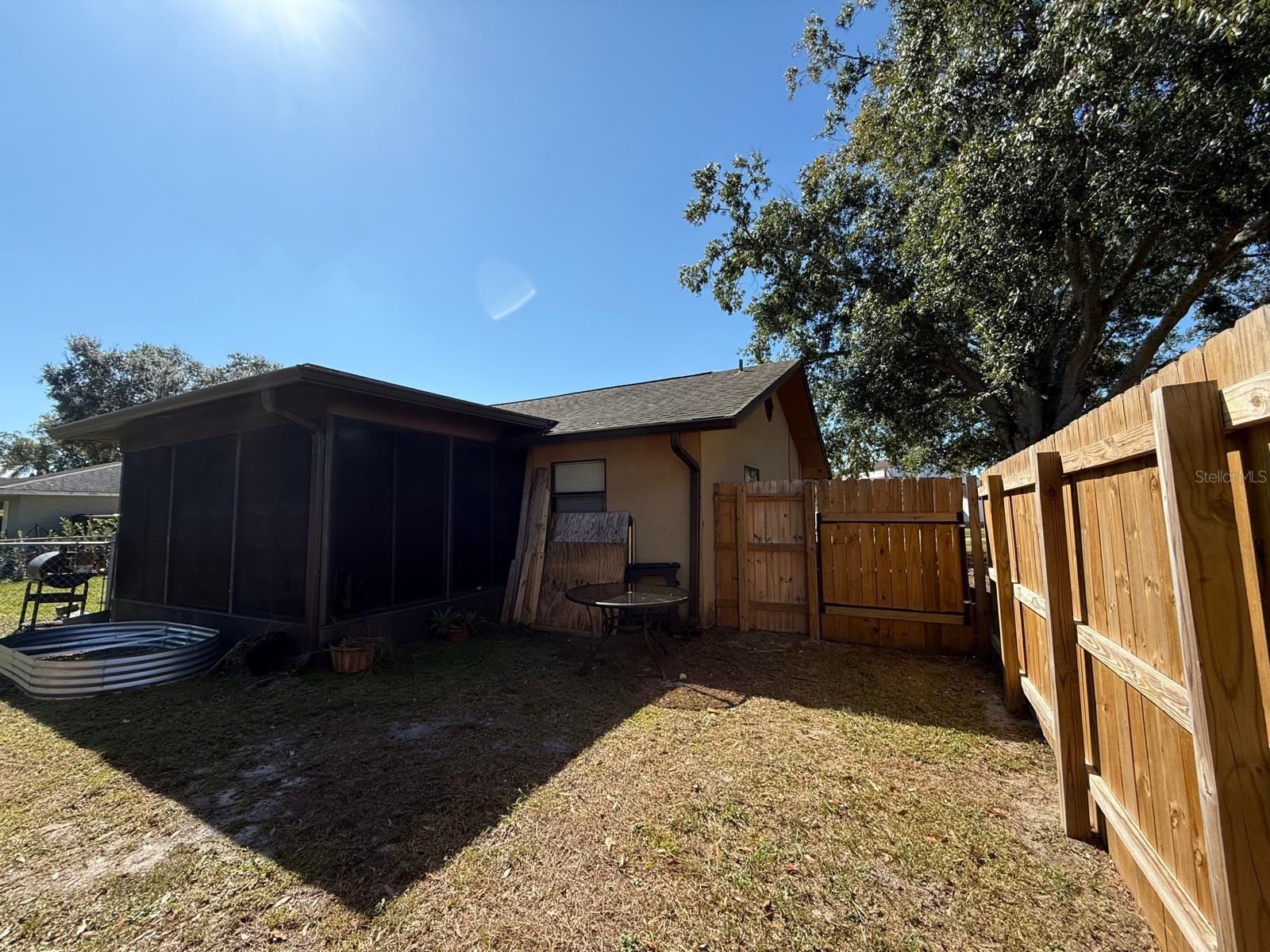 SHADOW LAKES - Residential