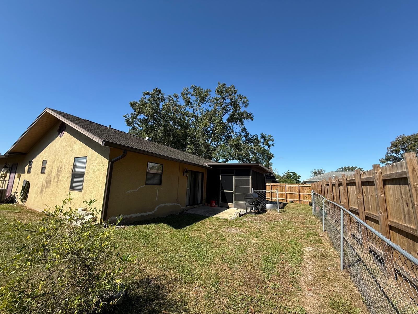 SHADOW LAKES - Residential