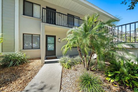 7742 EAGLE CREEK DRIVE 7524 SARASOTA FL 34243