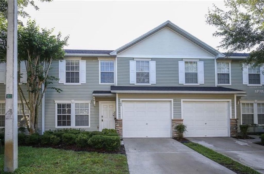 Photo of 109 Woodknoll Place, Valrico, FL 33594 (MLS # TB8498319)