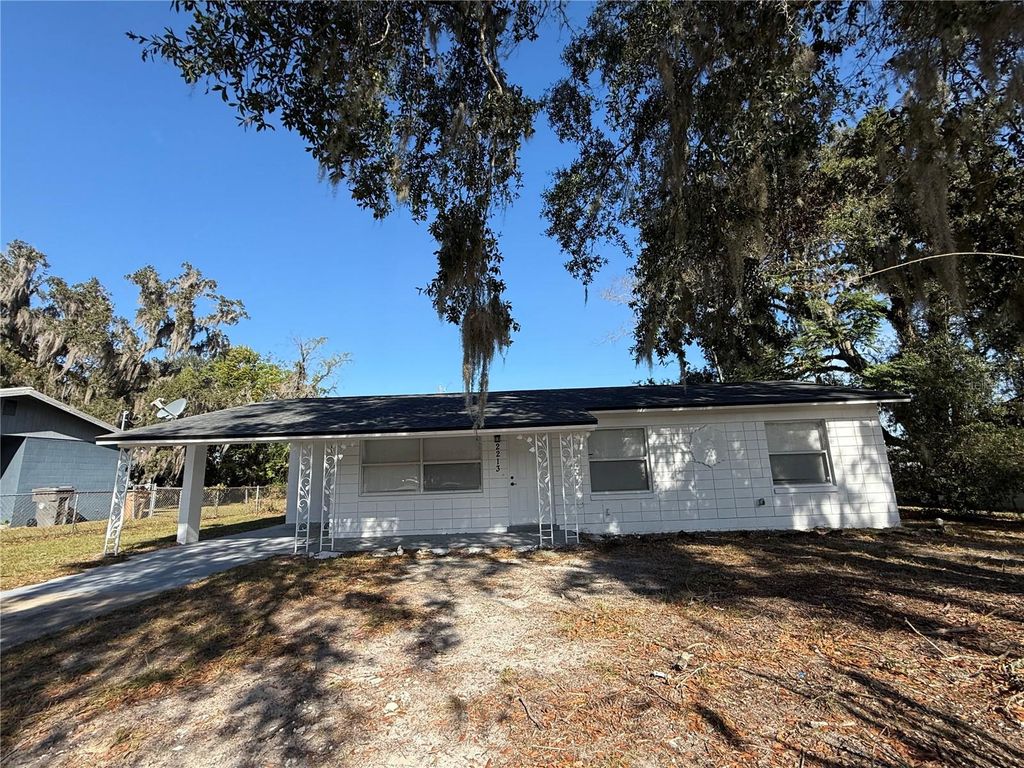 Photo of 2213 NW 24th Road, Ocala, FL 34475 (MLS # OM715027)