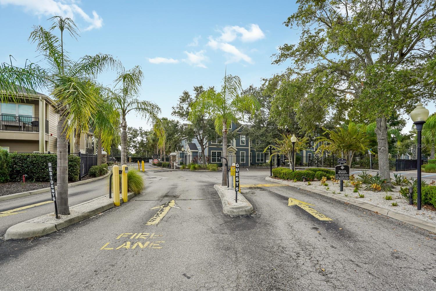 ADMIRALS WALK - Residential