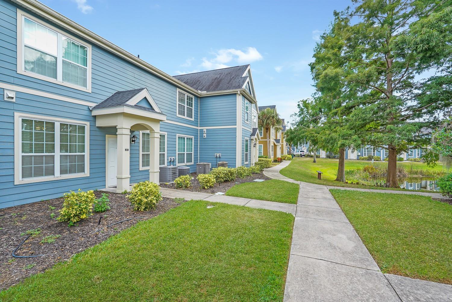 ADMIRALS WALK - Residential