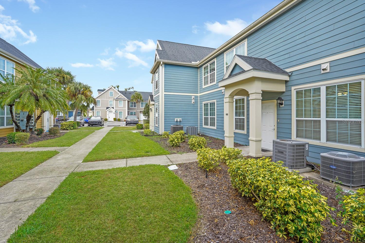 ADMIRALS WALK - Residential