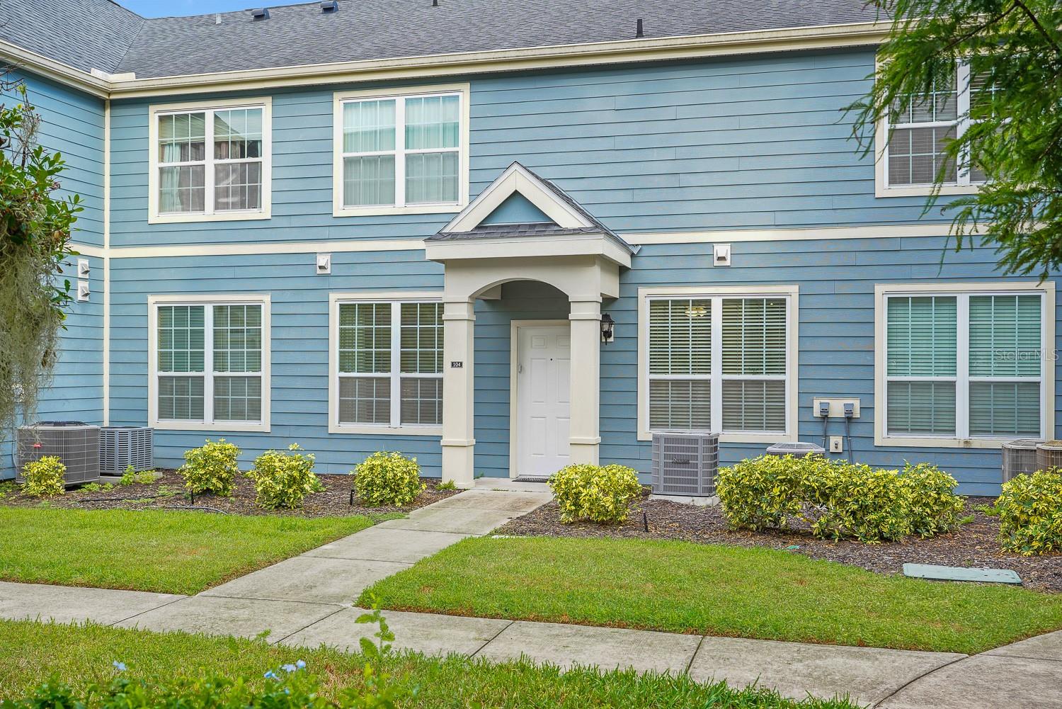 ADMIRALS WALK - Residential