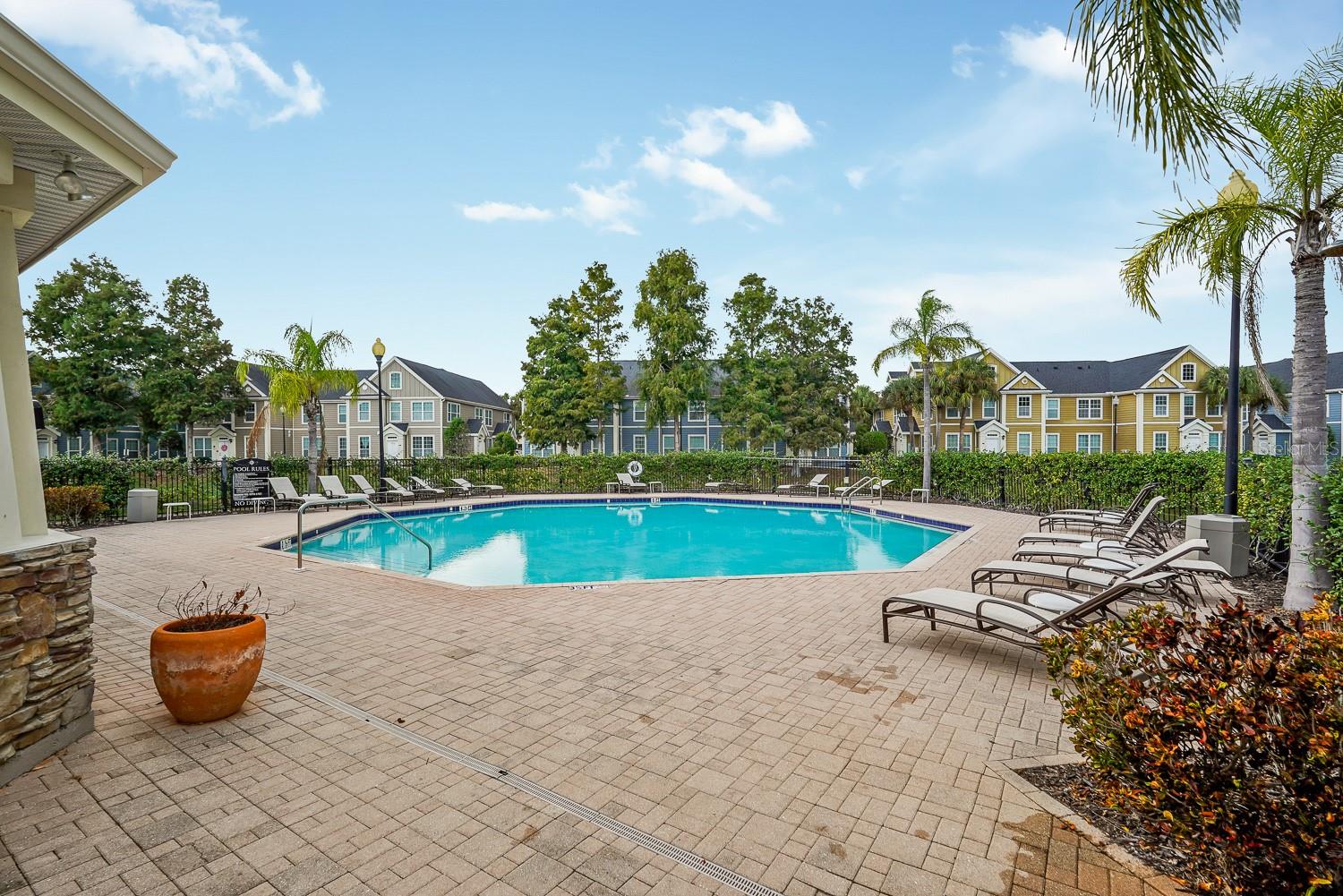 ADMIRALS WALK - Residential