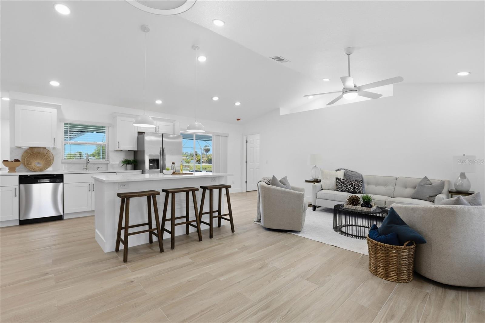 4463 PERSIAN LANE
