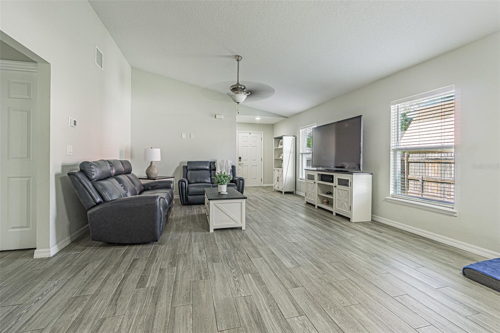 2406 S 68TH STREET