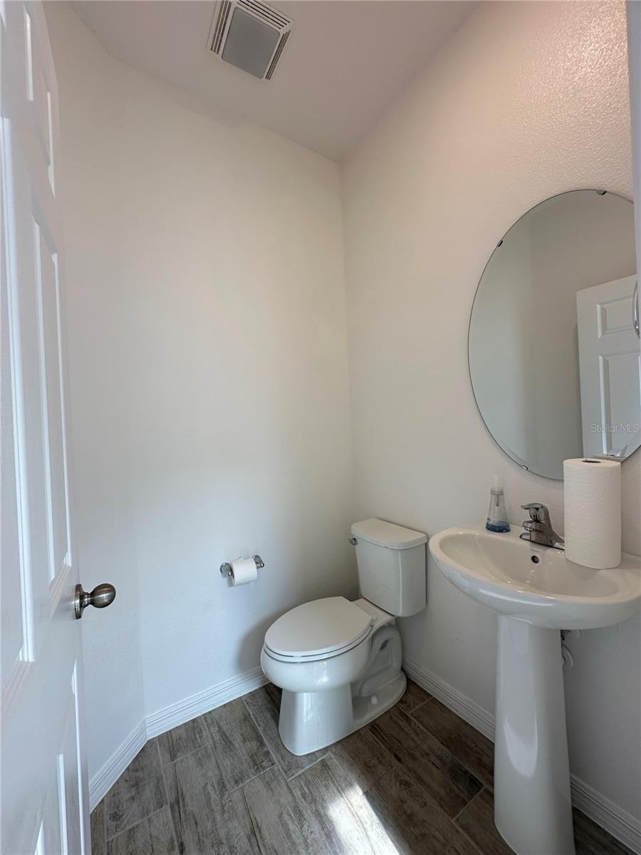 MEZZANO - Residential Lease