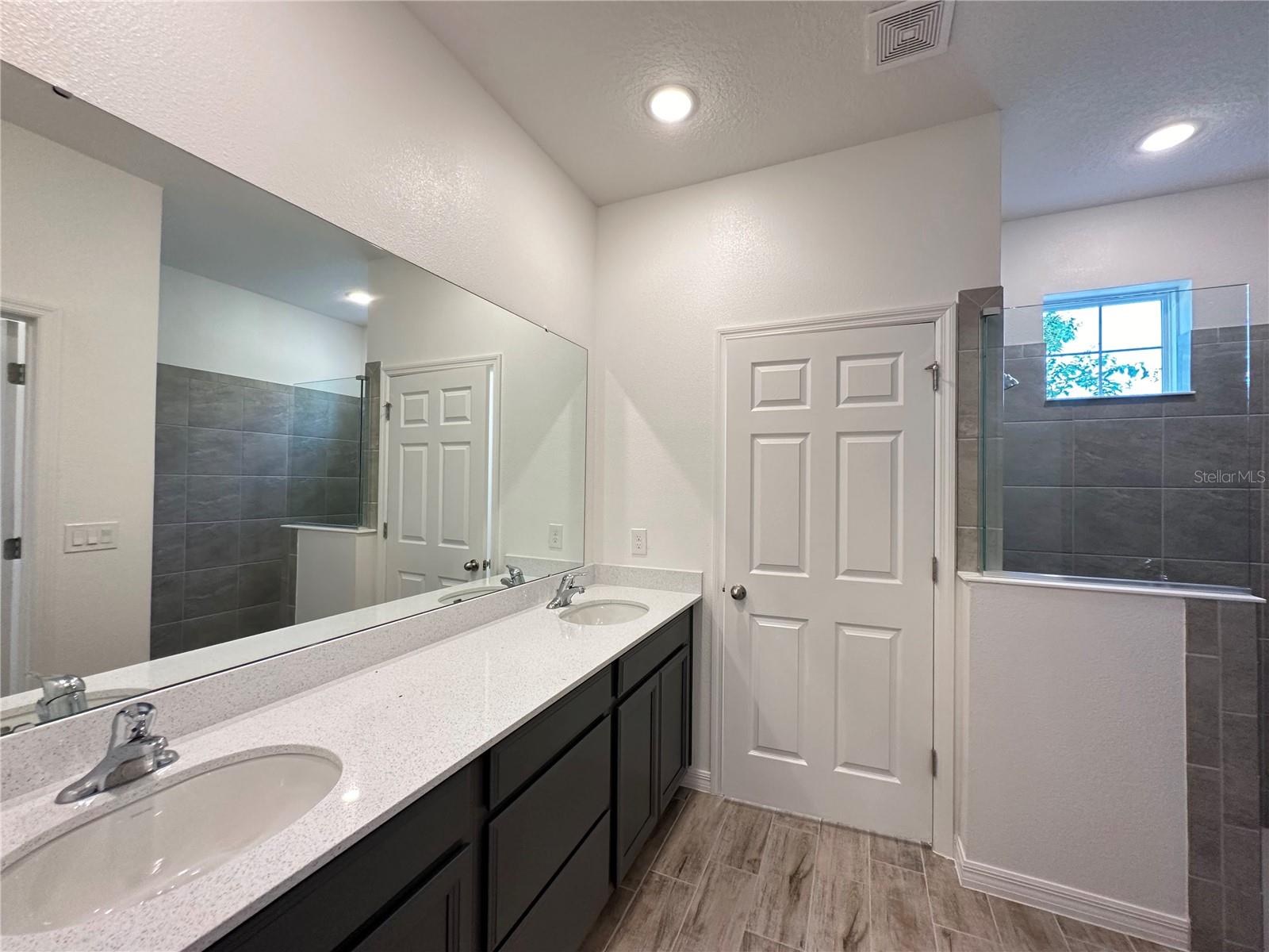 MEZZANO - Residential Lease