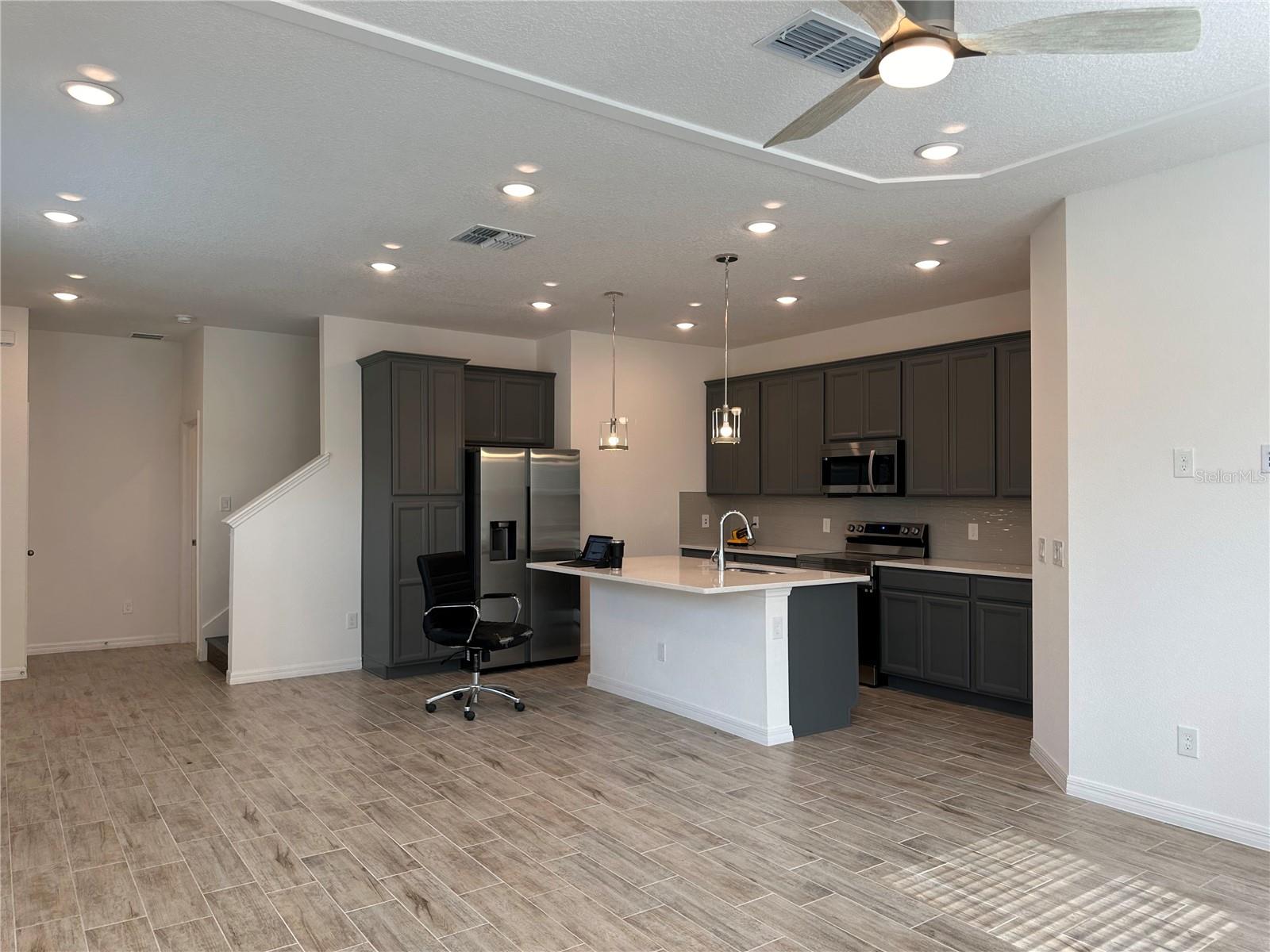 MEZZANO - Residential Lease