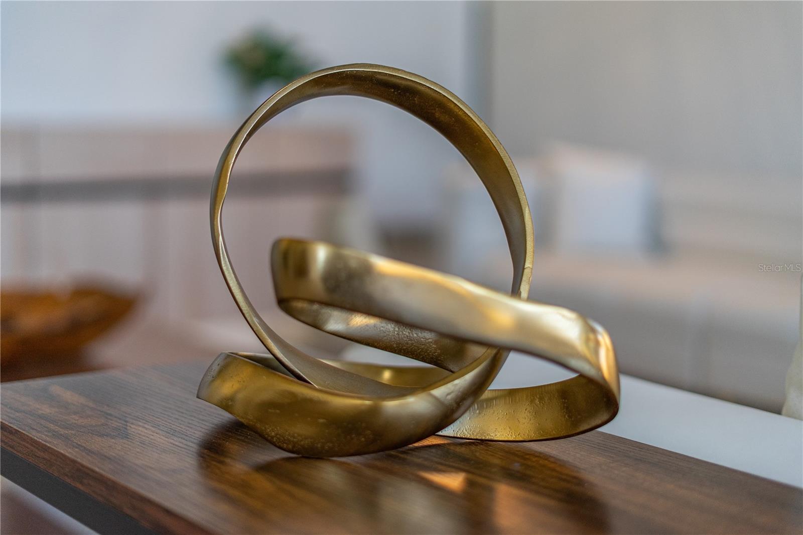 STANDISH SHORES BELLEWOOD - Residential