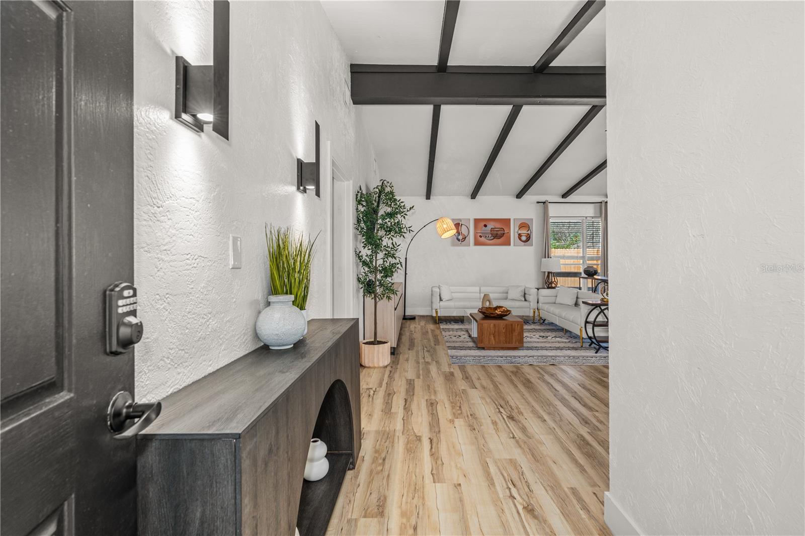 STANDISH SHORES BELLEWOOD - Residential