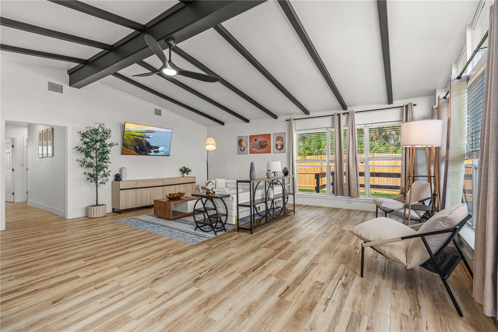 STANDISH SHORES BELLEWOOD - Residential