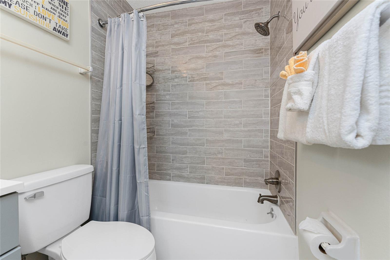 MANASOTA SHORES PH 02 BLDG C - Residential