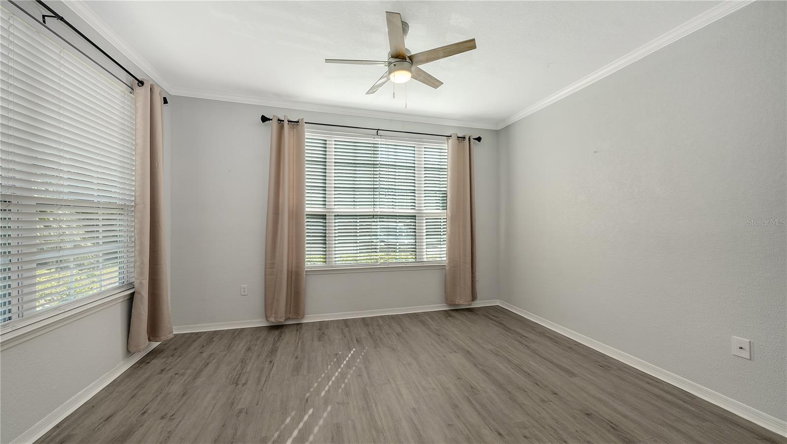 ADMIRALS WALK - Residential Lease