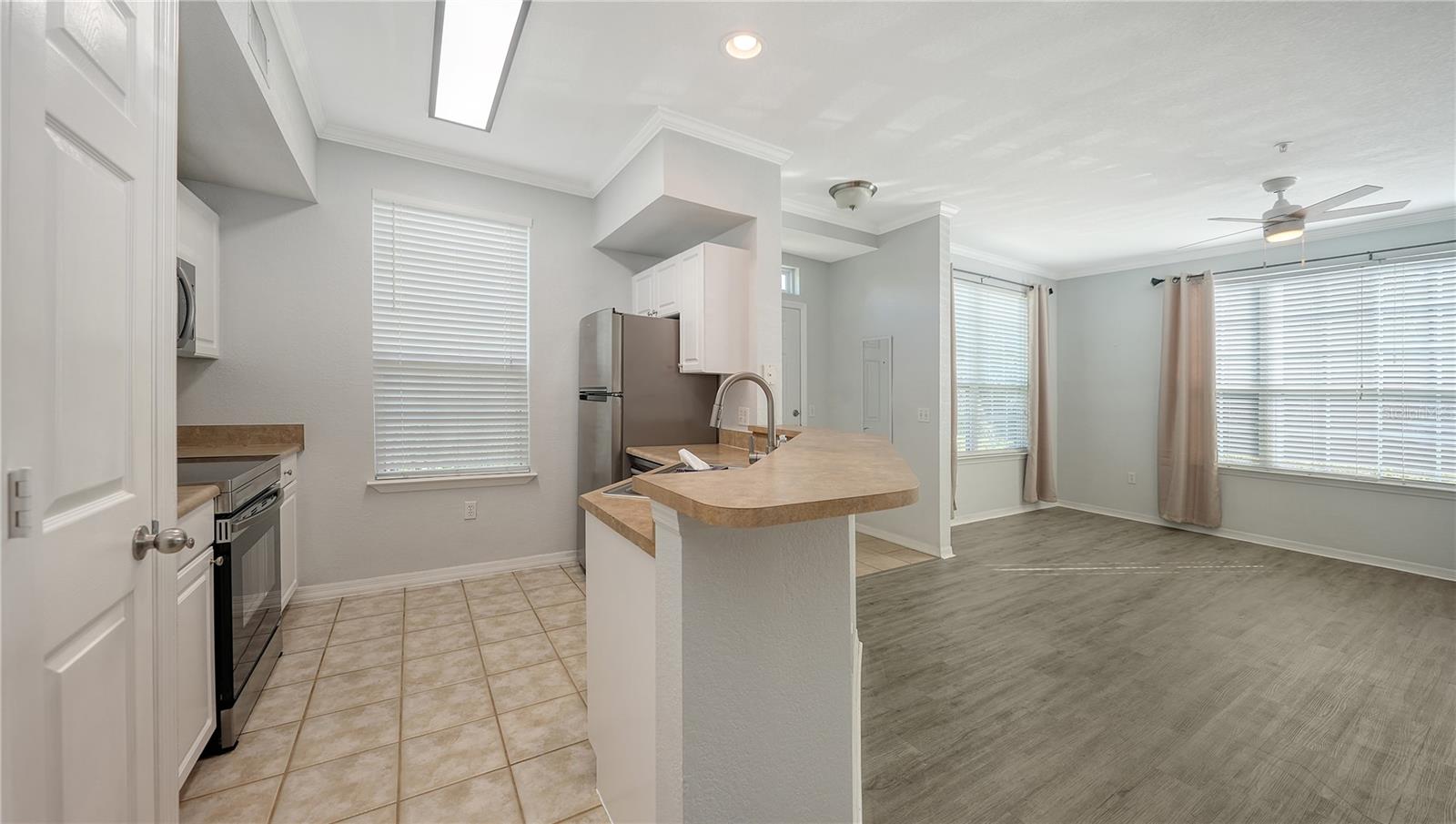 ADMIRALS WALK - Residential Lease