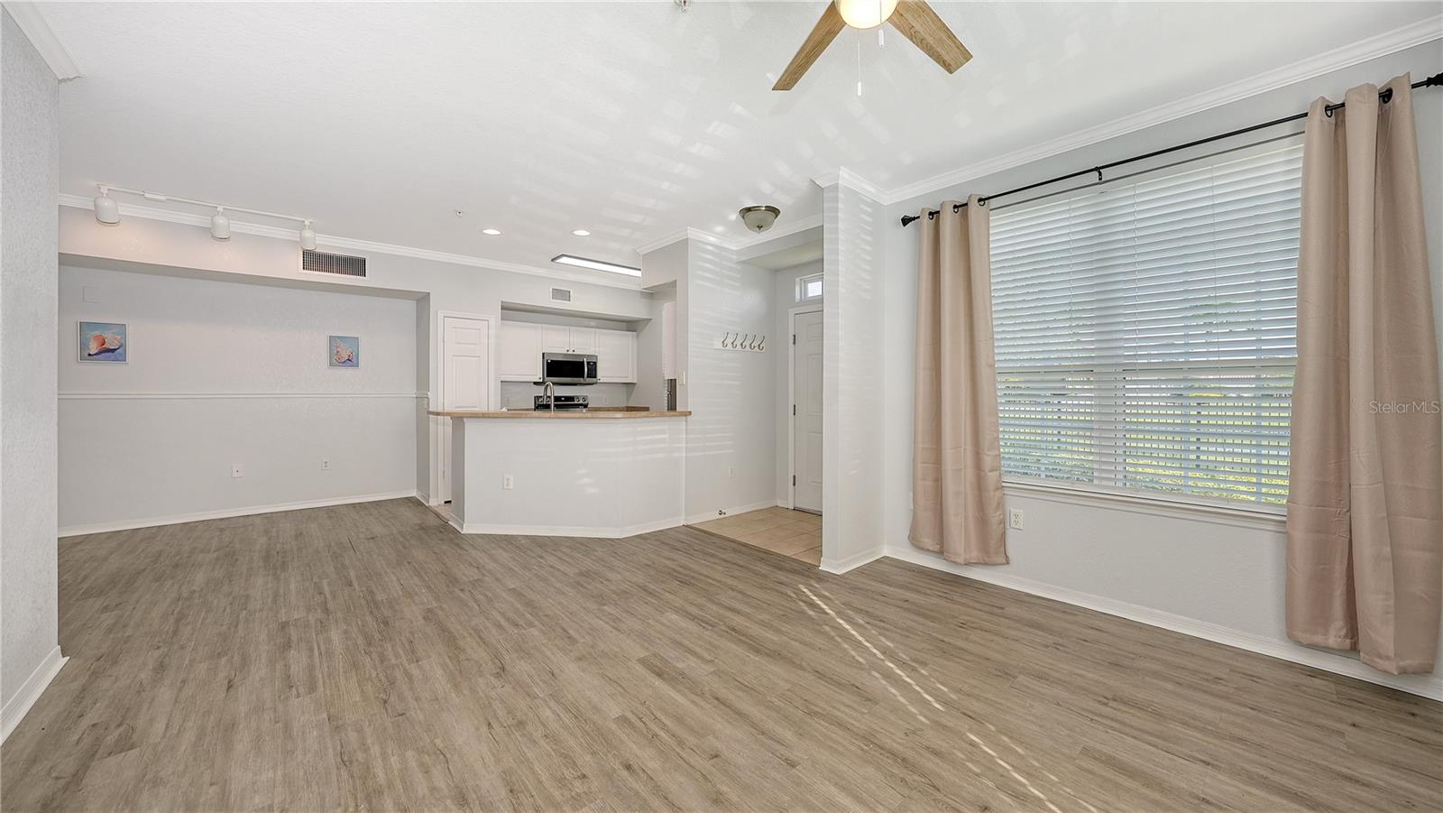 ADMIRALS WALK - Residential Lease