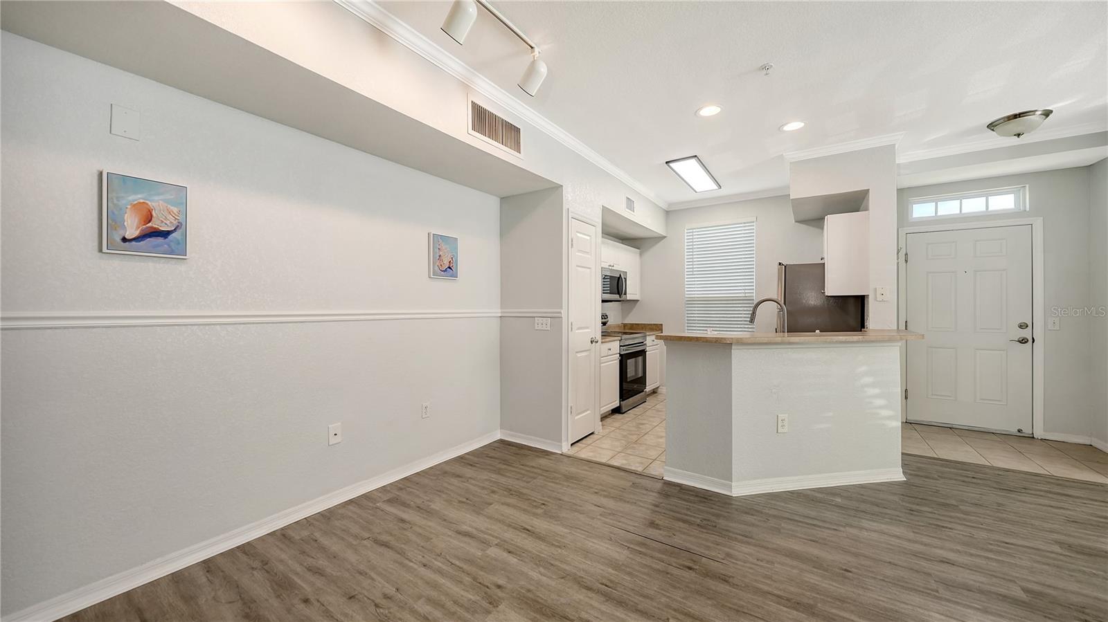 ADMIRALS WALK - Residential Lease