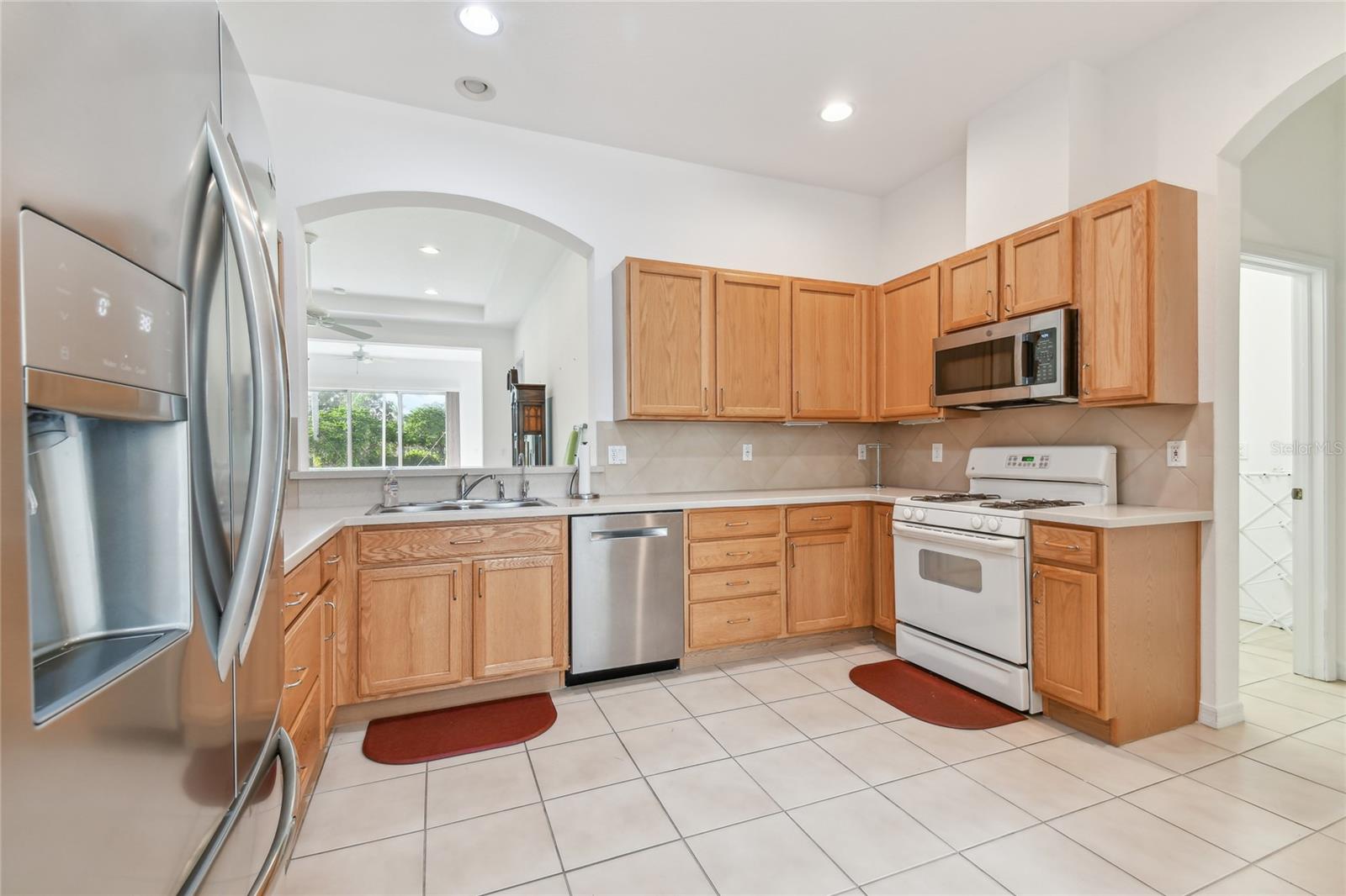 MAPLEWOOD CONDO - Residential