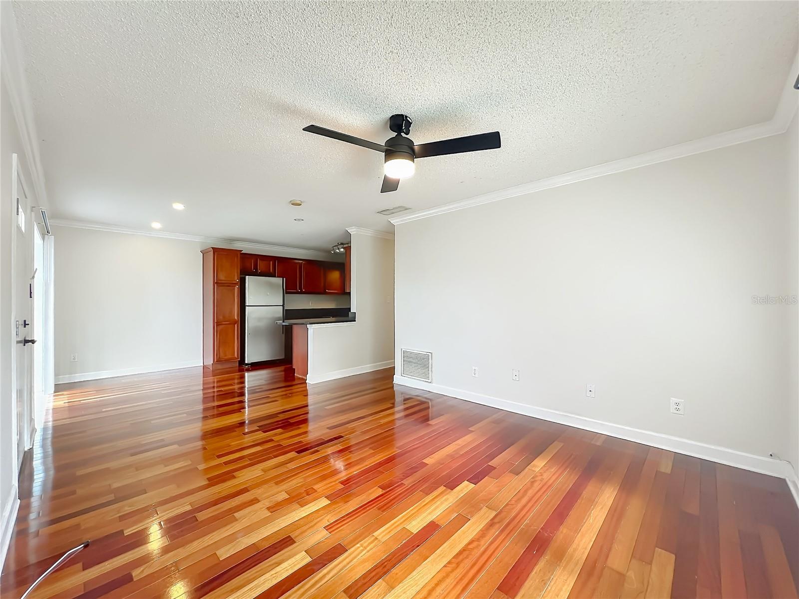 SIENNA PLACE CONDO - Residential