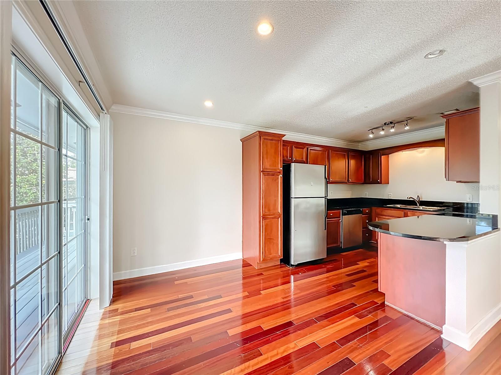 SIENNA PLACE CONDO - Residential