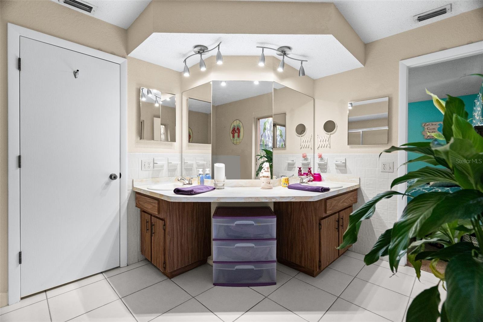 ORCHID LAKE VILLAGE - Residential