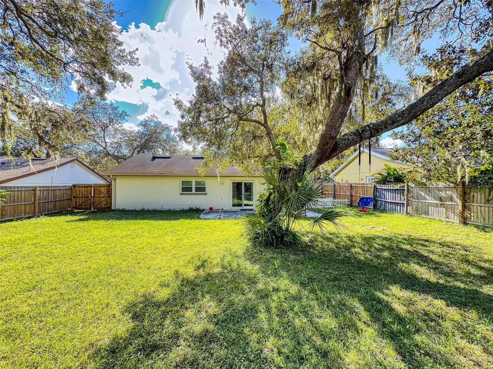 RAMBLEWOOD - Residential