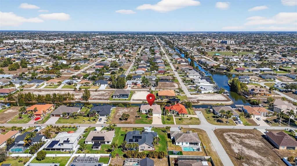 Photo of 1725 SW 29th Terrace, Cape Coral, FL 33914 (MLS # C7523497)