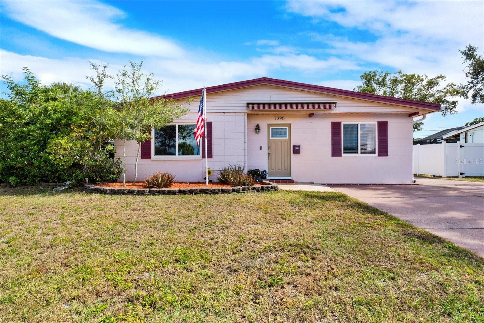 MEADOW LAWN 11TH ADD - Residential